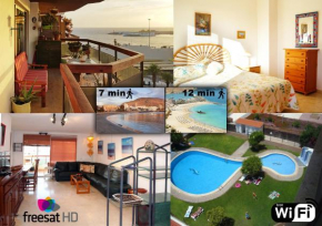 Отель Espacioso Apartamento Primera Línea de Playa  Арона